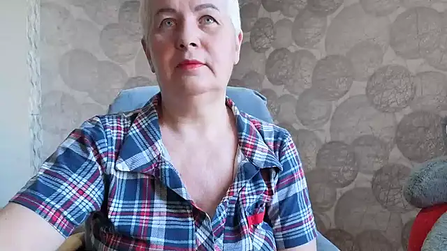 NicoleOlla online show from 16, 2, 2026