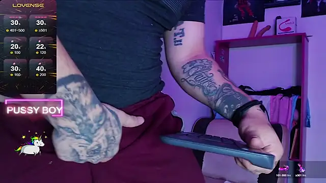 Snapshot of princeFtm chatting on 8, 1, 2025 princeFtm online show from 8, 1, 2025