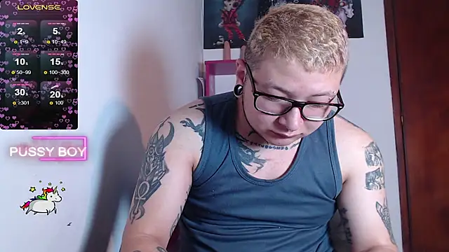 Snapshot of princeFtm chatting on 31, 1, 2025 princeFtm online show from 31, 1, 2025