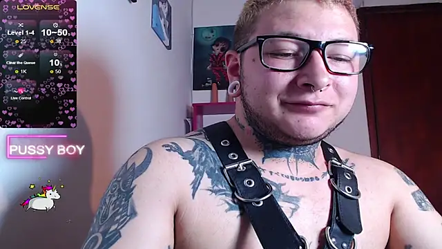 Snapshot of princeFtm chatting on 4, 2, 2025 princeFtm online show from 4, 2, 2025