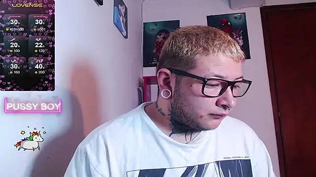 Snapshot of princeFtm chatting on 6, 2, 2025 princeFtm online show from 6, 2, 2025