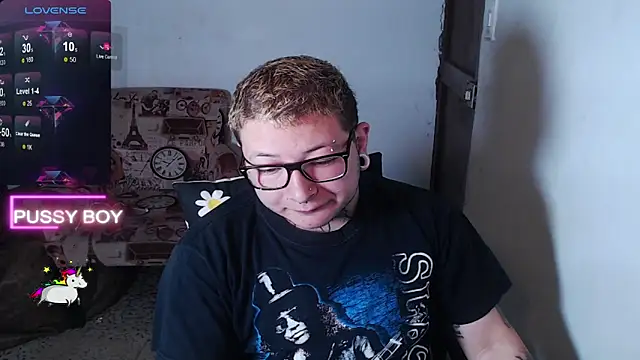 Snapshot of princeFtm chatting on 26, 2, 2025 princeFtm online show from 26, 2, 2025