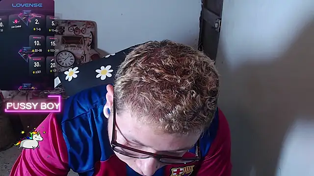 Snapshot of princeFtm chatting on 27, 2, 2025 princeFtm online show from 27, 2, 2025