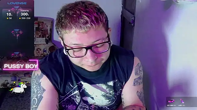 Snapshot of princeFtm chatting on 9, 3, 2025 princeFtm online show from 9, 3, 2025