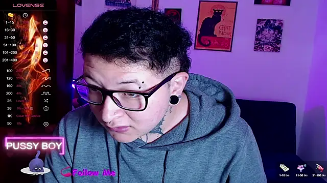 Snapshot of princeFtm chatting on 12, 9, 2025 princeFtm online show from 12, 9, 2025