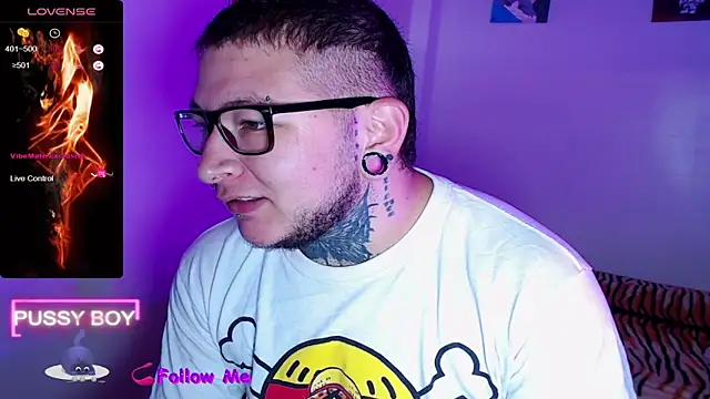 Snapshot of princeFtm chatting on 24, 10, 2025 princeFtm online show from 24, 10, 2025