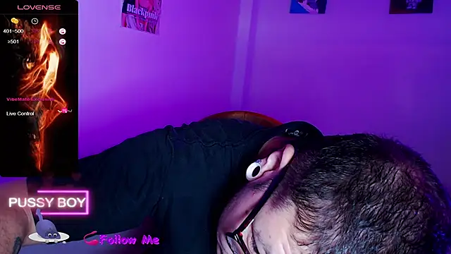 Snapshot of princeFtm chatting on 29, 10, 2025 princeFtm online show from 29, 10, 2025