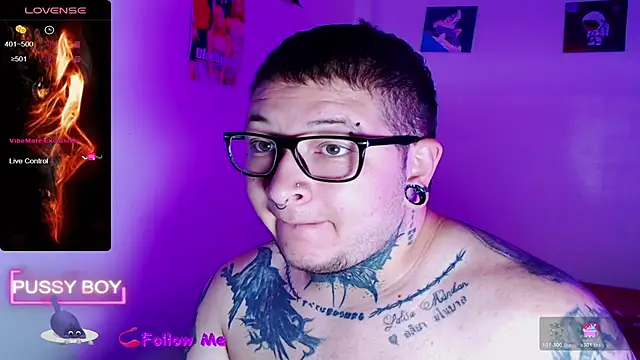 Snapshot of princeFtm chatting on 5, 11, 2025 princeFtm online show from 5, 11, 2025