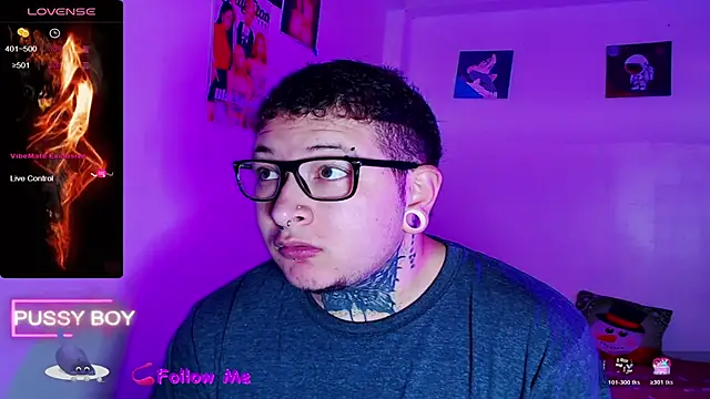 Snapshot of princeFtm chatting on 1, 12, 2025 princeFtm online show from 1, 12, 2025