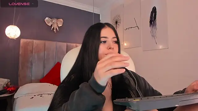 Maaiitee online show from 15, 2, 2025