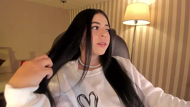 Maaiitee online show from 24, 11, 2025