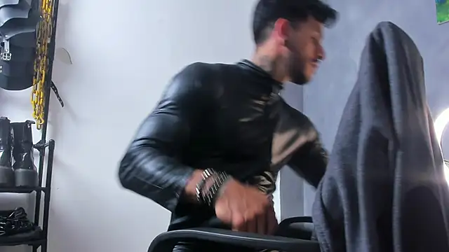 JuanBlade online show from 11, 2, 2026