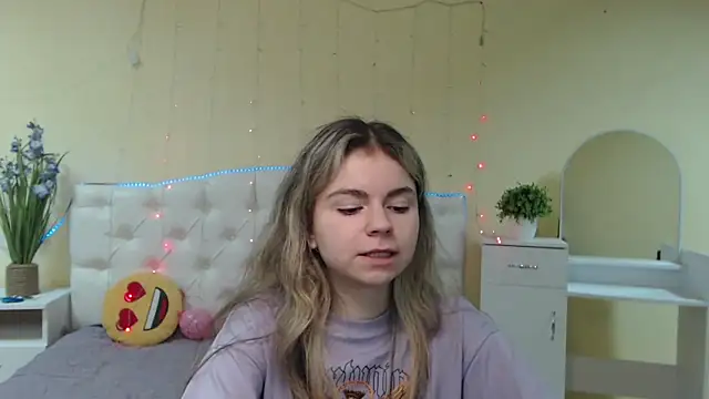 TinaRedly online show from 15, 1, 2025