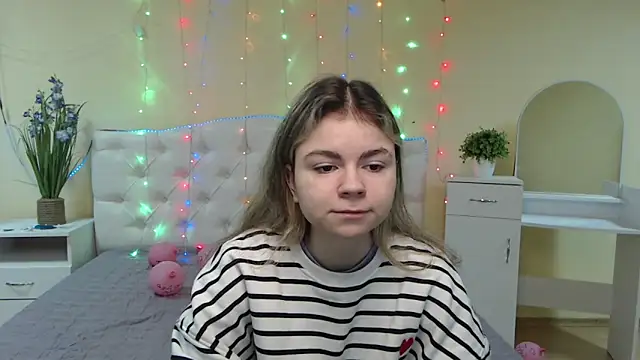 TinaRedly online show from 23, 1, 2025