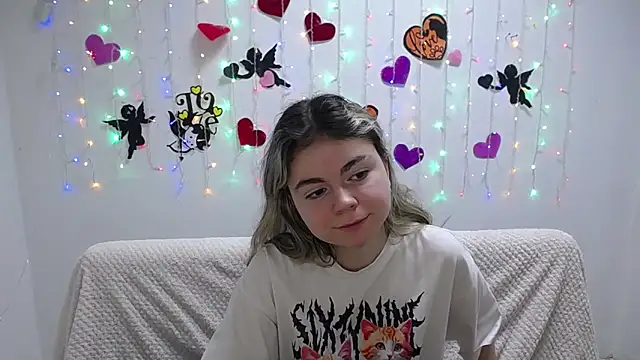 TinaRedly online show from 12, 2, 2025