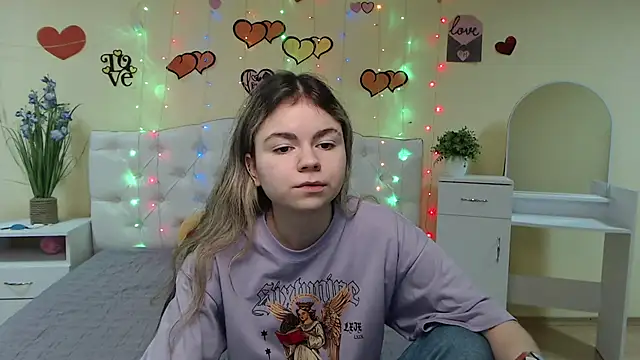 TinaRedly online show from 3, 3, 2025