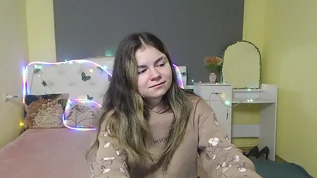 TinaRedly online show from 23, 4, 2026