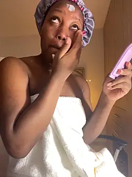 kellya  online show from 8, 3, 2025