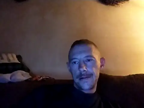 Snapshot of elmerfuddin87 chatting on 14, 10, 2025 elmerfuddin87 online show from 14, 10, 2025