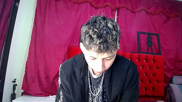  Thomas hot  online show from 8, 3, 2025