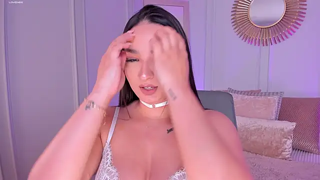 AlisonFenty online show from 13, 3, 2025