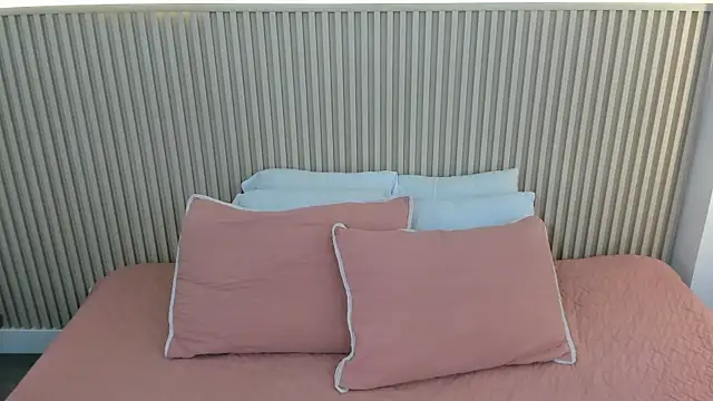 Snapshot of charlottebrowns_ chatting on 14, 7, 2026 charlottebrowns online show from 14, 7, 2026