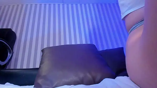 ArianaBaker online show from 31, 1, 2025