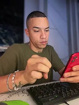 Osiiriis online show from 5, 3, 2025