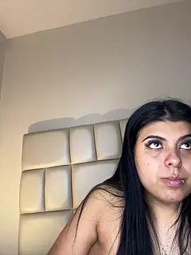 Snapshot of samantaramoos chatting on 2, 2, 2026 samantaramoos online show from 2, 2, 2026