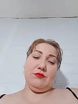 EmmaQueen4 online show from 13, 5, 2026