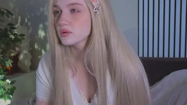 ELLIEJAY online show from 12, 4, 2026