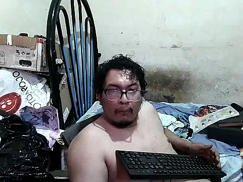 Snapshot of gocuzero chatting on 5, 10, 2025 gocuzero online show from 5, 10, 2025