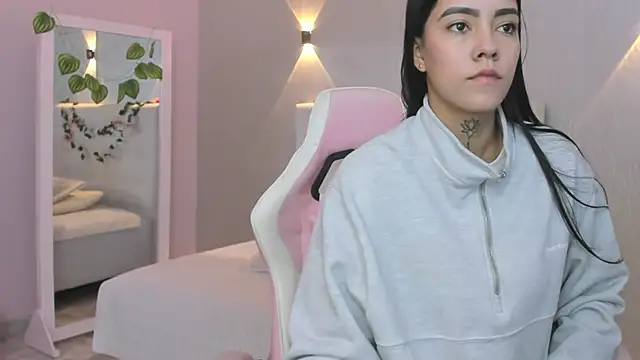 Snapshot of miagomezweb1 chatting on 28, 2, 2025 miagomezweb1 online show from 28, 2, 2025