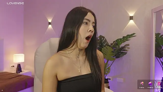 Snapshot of miagomezweb1 chatting on 6, 11, 2025 miagomezweb1 online show from 6, 11, 2025