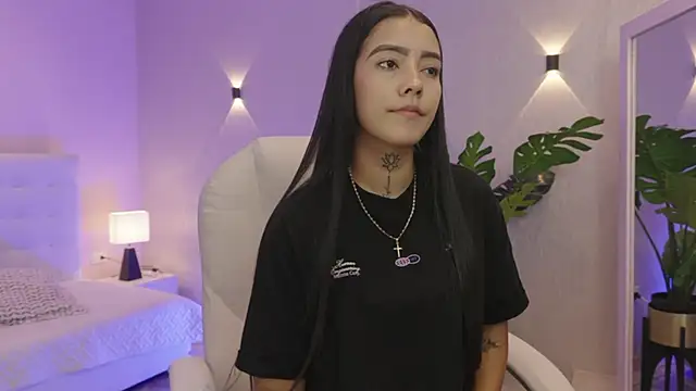 Snapshot of miagomezweb1 chatting on 28, 11, 2025 miagomezweb1 online show from 28, 11, 2025