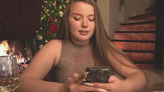 DaisyStacey online show from 31, 12, 2024