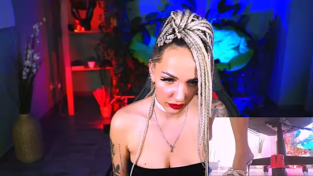 MonicaMaxwel online show from 3, 2, 2025