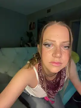 Snapshot of molly_witha_chance chatting on 28, 4, 2026 molly witha chance online show from 28, 4, 2026