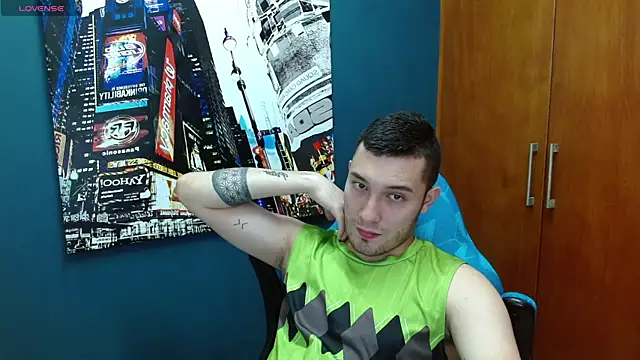 Snapshot of Airon_Blade chatting on 4, 3, 2025 Airon Blade online show from 4, 3, 2025