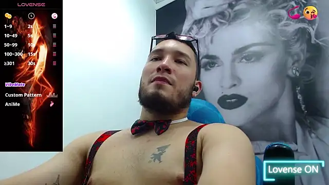 Snapshot of Airon_Blade chatting on 8, 10, 2025 Airon Blade online show from 8, 10, 2025
