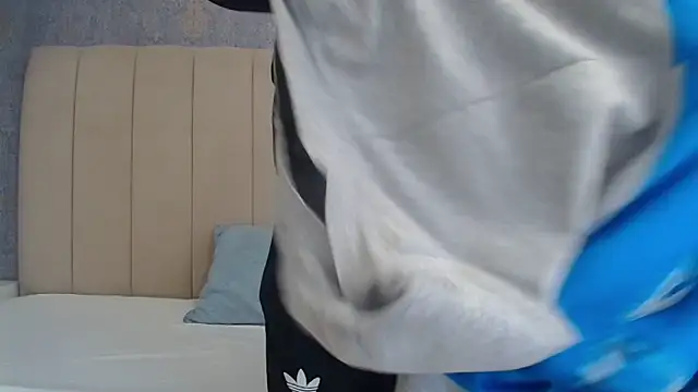 Snapshot of thiago19s chatting on 14, 12, 2024 thiago19s online show from 14, 12, 2024