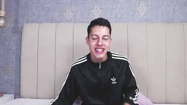 Snapshot of thiago19s chatting on 11, 3, 2025 thiago19s online show from 11, 3, 2025