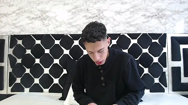 Snapshot of thiago19s chatting on 14, 3, 2025 thiago19s online show from 14, 3, 2025