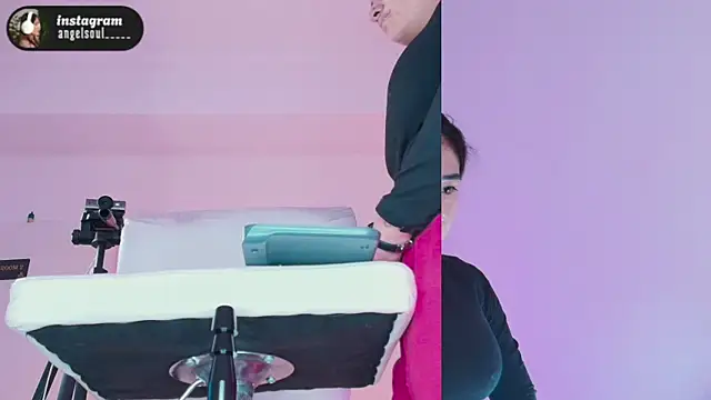 Angelst   online show from 16, 11, 2025