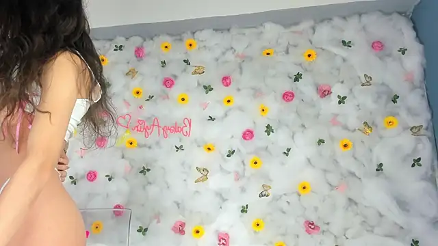 Snapshot of BabyAylin chatting on 19, 3, 2025 BabyAylin online show from 19, 3, 2025
