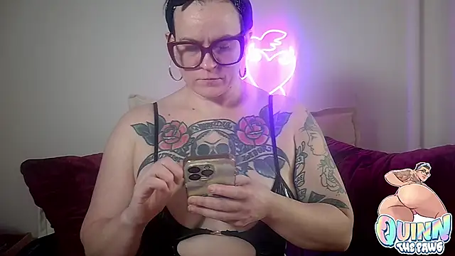 quinnmariexo online show from 20, 11, 2025