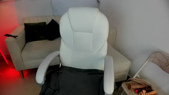 Snapshot of youpinkgirl_ chatting on 11, 9, 2025 youpinkgirl  online show from 11, 9, 2025