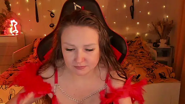 desperatehousewife   online show from 19, 10, 2025