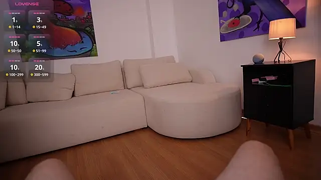 Snapshot of cuteface_bigass_ chatting on 5, 10, 2025 cuteface bigass online show from 5, 10, 2025