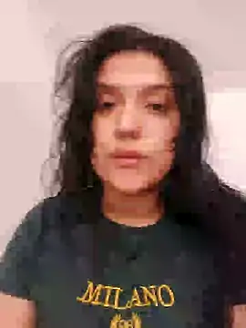 Sophie-hatter online show from 3, 2, 2025